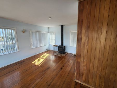 Charming 3BR Home in Mount Wellington - Photo 4