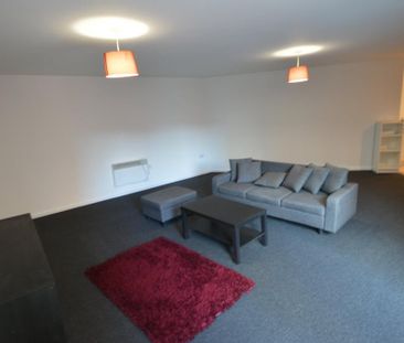 2 bedroom flat to rent - Photo 2