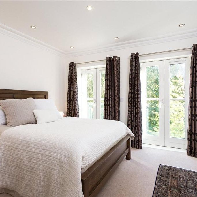 5 bedroom house to rent - Photo 1