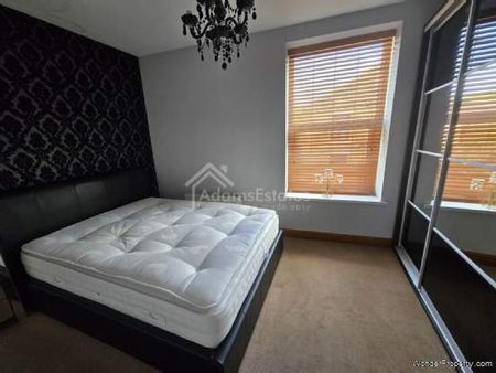 2 bedroom property to rent in Batley - Photo 3