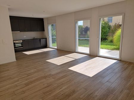 SUGIEZ / 2,5 pièces de 90 m2 avec terrasse - Photo 4