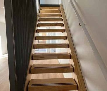 Modern New Townhouse in St Albans - Photo 3