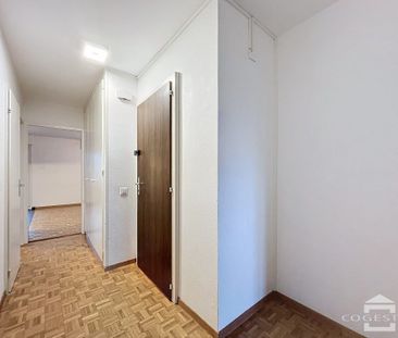 Agréable appartement de 3 pièces au 1er étage proche du centre ville - Foto 1