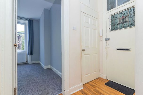 1/3, 76 Thornwood Avenue - Photo 1