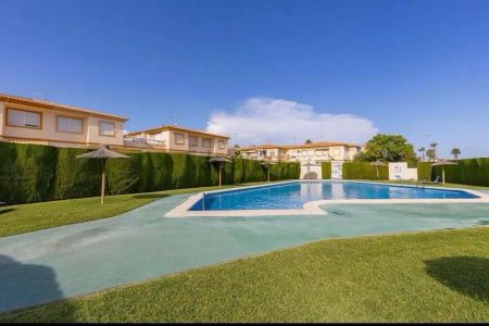 Alquiler de piso en Playa Flamenca - Photo 2