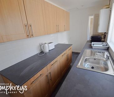 3 bedroom terraced house to rent - Photo 6