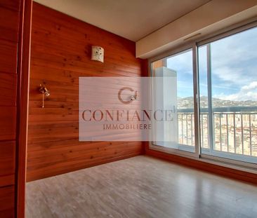 Location Appartement 4 pièces 76m² NICE 06000 - Photo 2