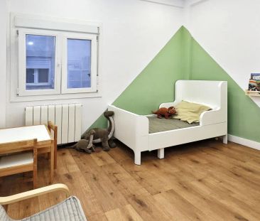 3-bedroom apartment for rent in El Poblenou, perfect for families and professionals. - Foto 2