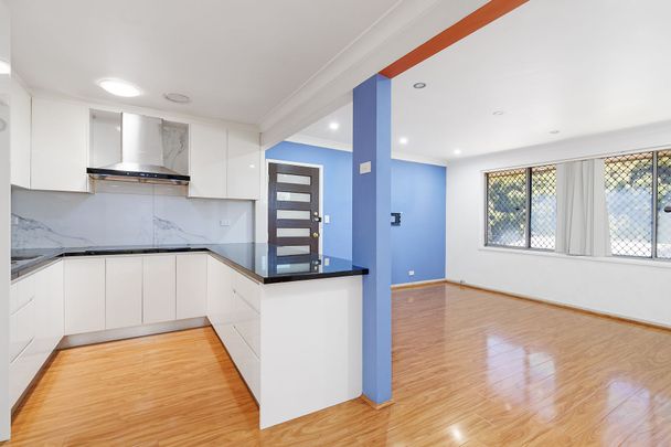 Family home near Liverpool amenities - Photo 1