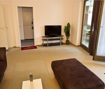 2.5 Zimmer in Düsseldorf - Photo 2