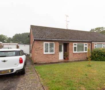 2 bedroom semi-detached bungalow to rent - Photo 6