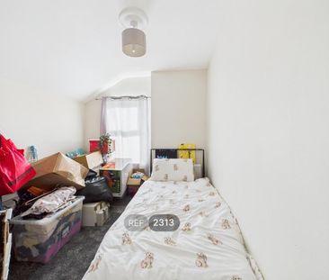 3 bedroom property to rent - Photo 2