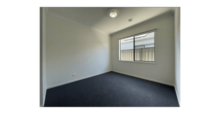 Modern Family Home in Growing Donnybrook - Photo 2