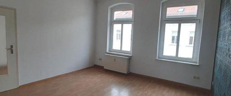 WG-Wohnung mit 4-Zimmern, 3.OG mit 2 Bädern in ruhigem und zentralem Wohnviertel von Gera - Photo 1