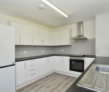 4 bedroom bungalow to rent - Photo 6