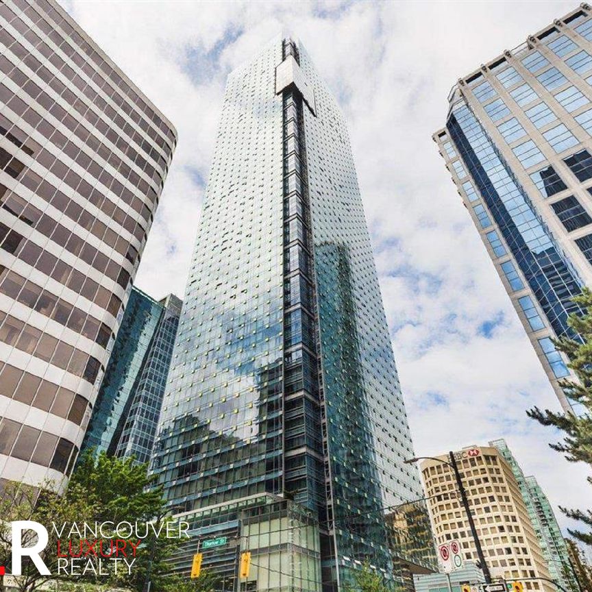 Condo in Downtown Vancouver, BC - Photo 1