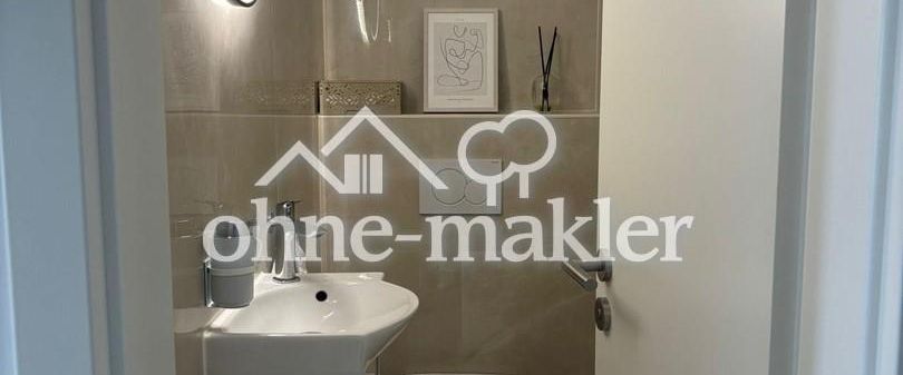 Lichtdurchflutete teilmöbilierte Stadtwohnung - Foto 1