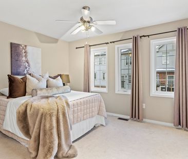 For Lease - 21 Benjamin Way, Whitby, Ontario - Photo 5