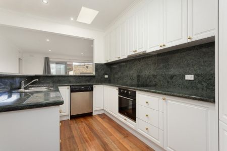 Neat Family Home - Six Month Lease - Photo 5