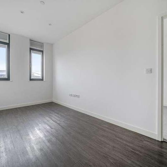 Bracknell, Berkshire, RG12 - Photo 1