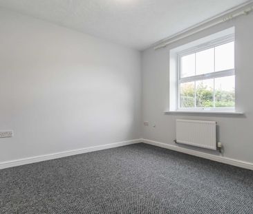 Sissinghurst Drive, Thrapston - Photo 6