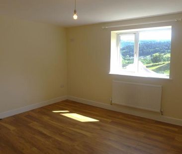 2 bedroom semi-detached bungalow to rent - Photo 3