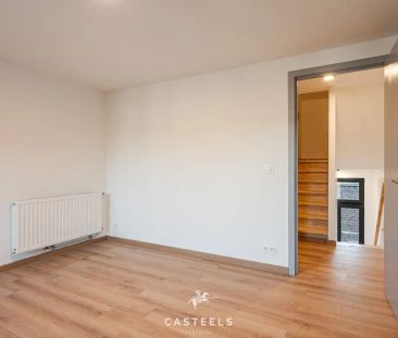 Recent gerenoveerde woning met 5 slpk, koer en terras te Gent - Foto 6