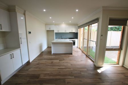 Modern Ground level villa unit - Photo 4