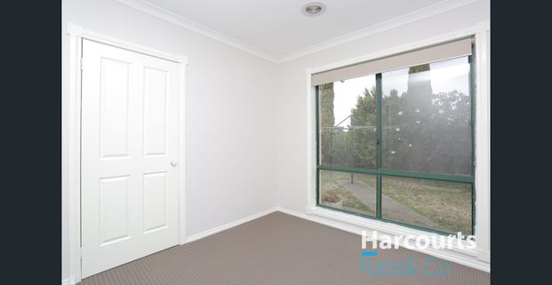 A Beautiful Blend of Comfort and Convenience - Photo 1