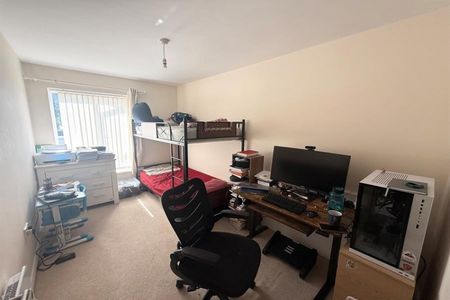 2 Bedroom Apartment To Let - Photo 3