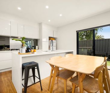 3/8 Conway Court, Altona North, Vic 3025 - Photo 4