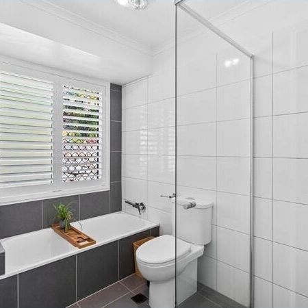 Mount Warren Park - Photo 1