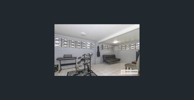 Beachside Home in North Ward! - Photo 1