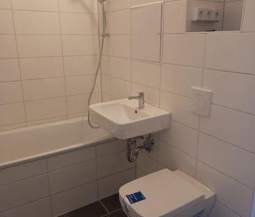 Schöne 2 Zimmerwohnung im Erdgeschoß mit Balkon! - Photo 2