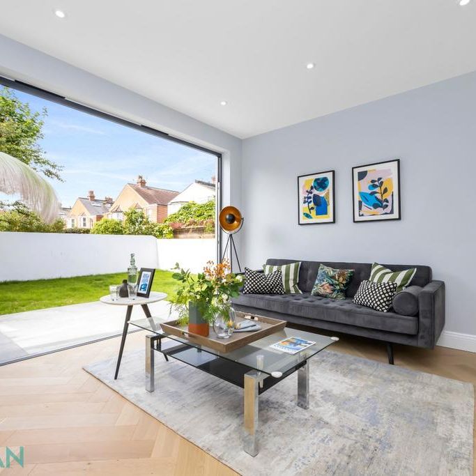 5 bedroom semi-detached house to rent - Photo 1