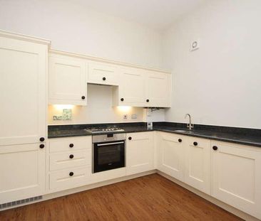 Oak Hill, Surbiton, KT6 - Photo 3