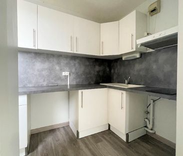 Location Appartement 1 pièce 28m² - Photo 4