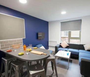 1 bedroom in a flat share to rent - Photo 2