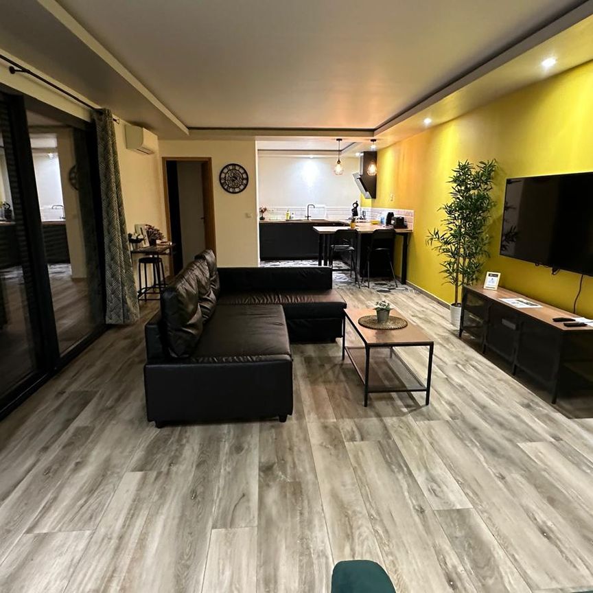 Location Maison 4 pièces 75m² LES ANGLES 30133 - Photo 1