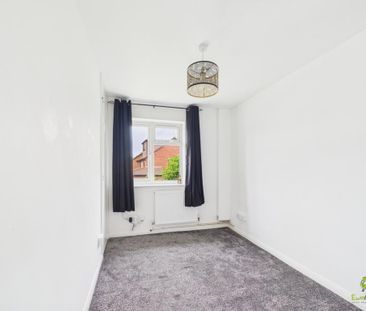 2 bedroom maisonette to rent - Photo 2