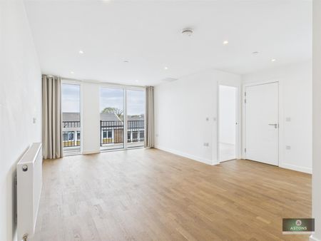 The Broadway, Crawley - Photo 4