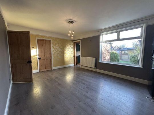 3 bedroom semi-detached house to rent - Photo 1