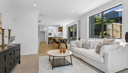 Onehunga 4 bedroom - Photo 2