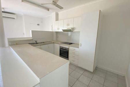 BREEZY 2 BEDROOM UNIT! - Photo 5