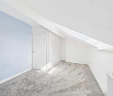 3 bedroom flat to rent - Photo 6