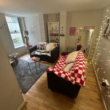 54B St. Michaels Road, Leeds, LS6 3BG - Photo 1