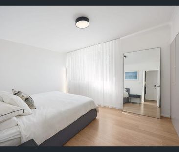 Luxurious Apartment With Panoramic District Views in Prestigious Be... - Photo 5