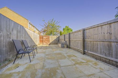2 bedroom terraced house to rent - Photo 5