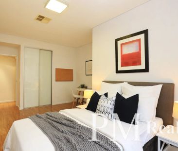 Beautifully Maintained One Bedroom Apartment - Photo 2