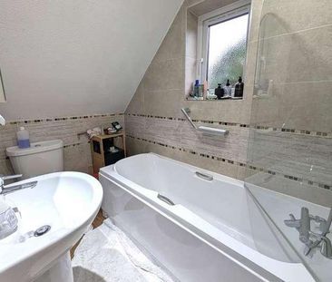 Old Woking, Surrey, GU22 - Photo 6